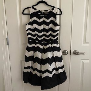 Taylor black and white sleeveless midi dress, size 4